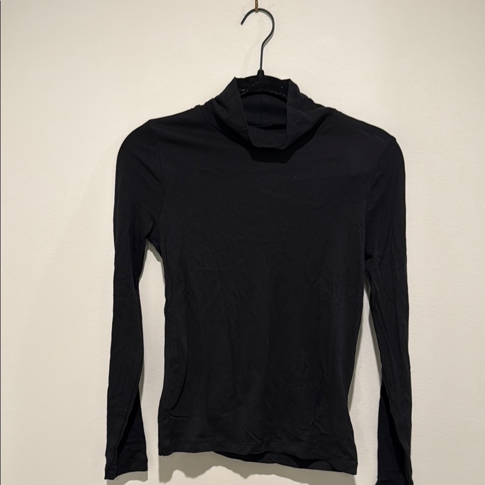 NEW WITH TAGS J Crew Black Turtleneck